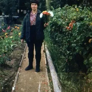 Матушка с букетом, полвека назад | Дача, Икша, середина 70-х годов