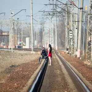 Cъёмки видеоклипа на железнодорожных путях
