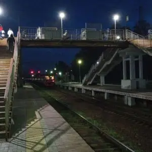 Станция Икша ночью