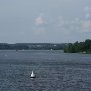 Икшинское водохранилище, вид на дамбу